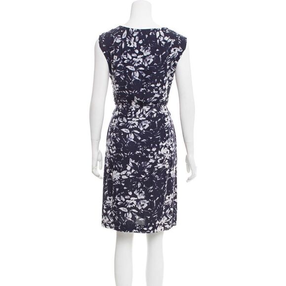 Tory Burch 100% Silk Shift Dress Navy Blue Floral Size 10 - Picture 2 of 7